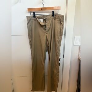 Nike Men's Tan Chino Pants golf